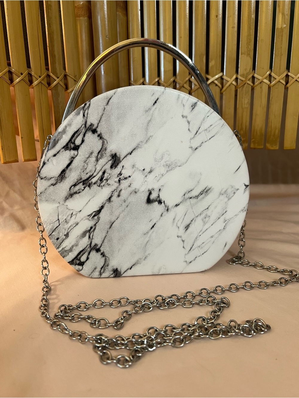 Urban Expressions Aria Evening Bag - White Marble Round Clutch Hard Shell